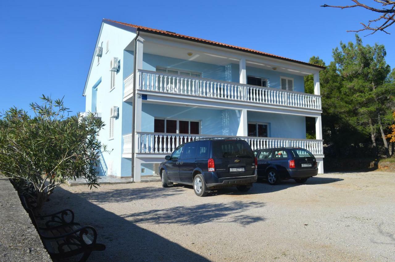 Apartments Charlie Krk Town Bagian luar foto