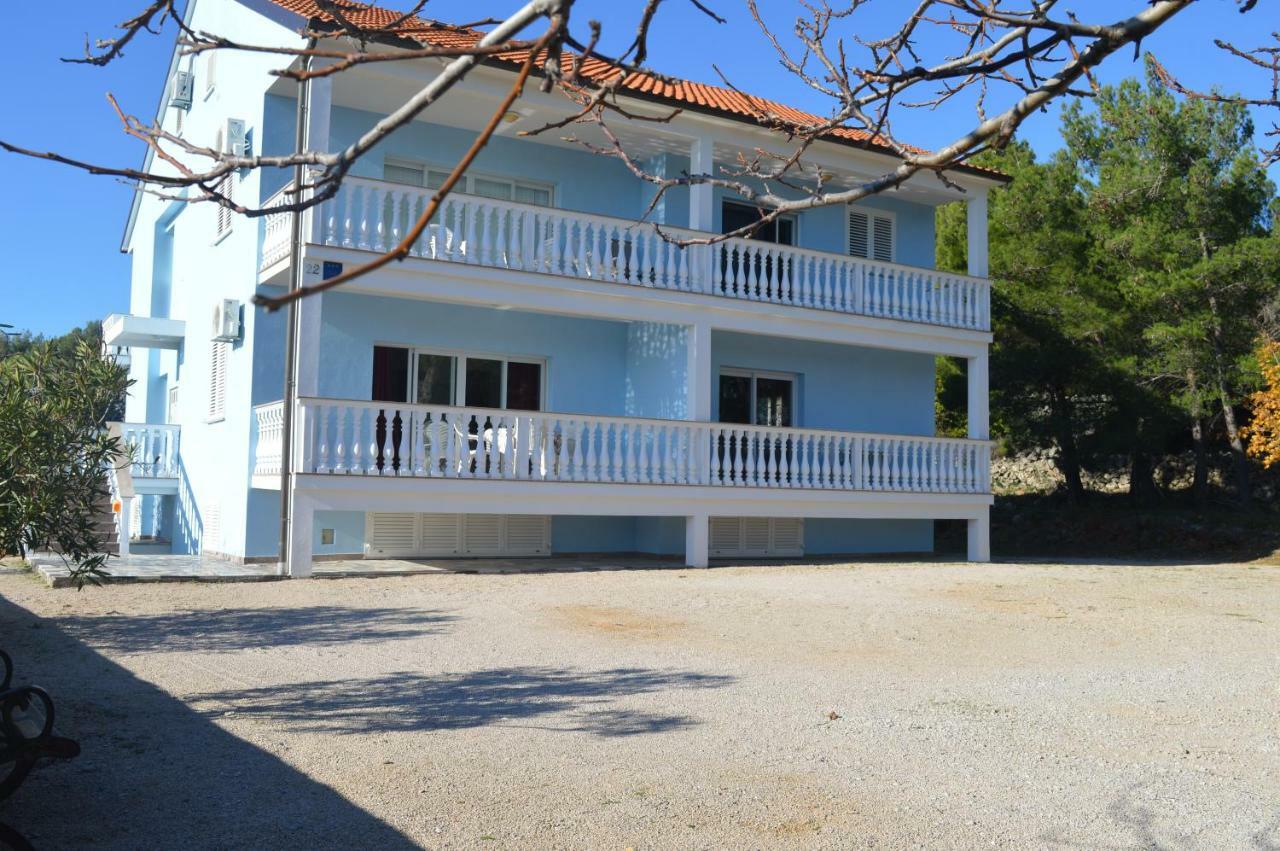 Apartments Charlie Krk Town Bagian luar foto