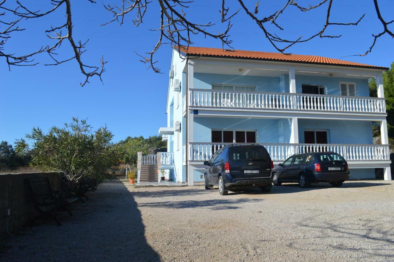 Apartments Charlie Krk Town Bagian luar foto