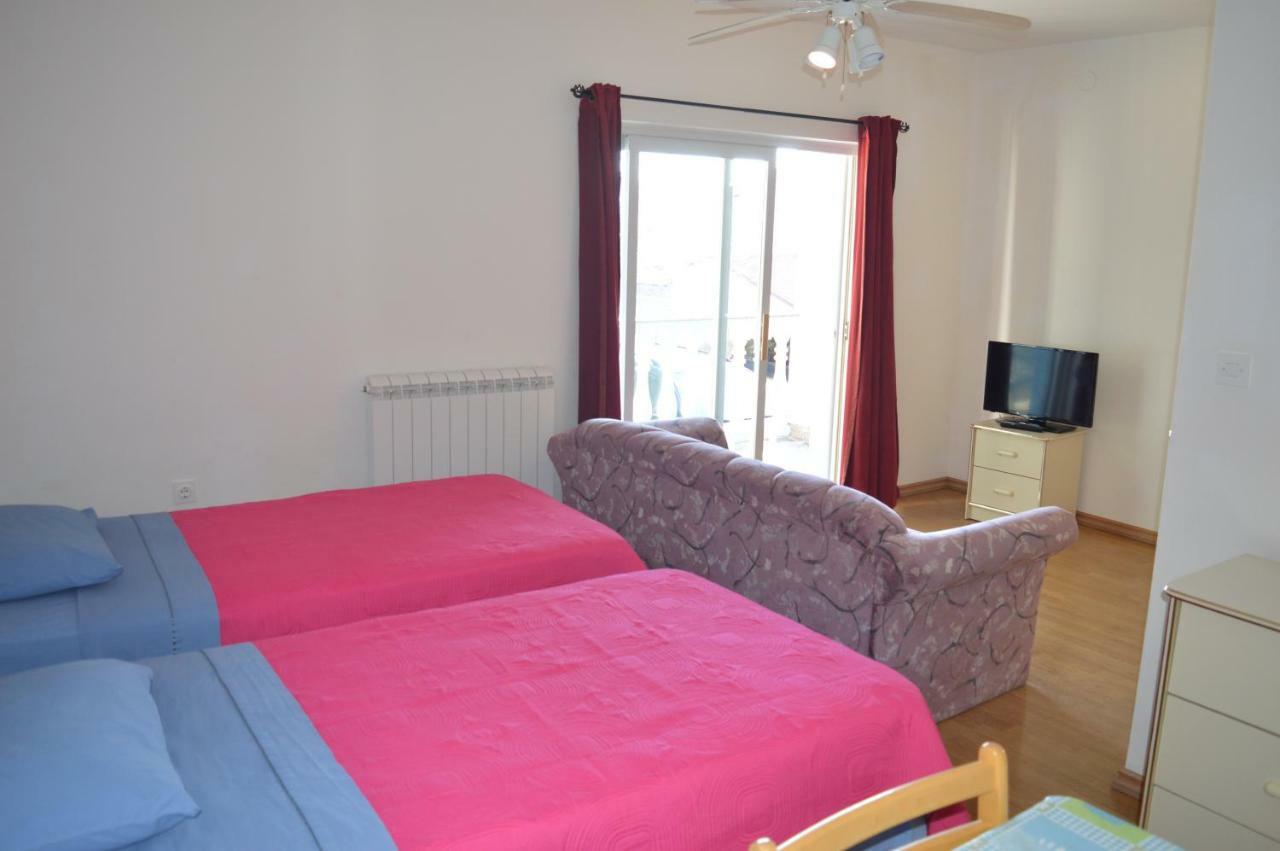 Apartments Charlie Krk Town Bagian luar foto