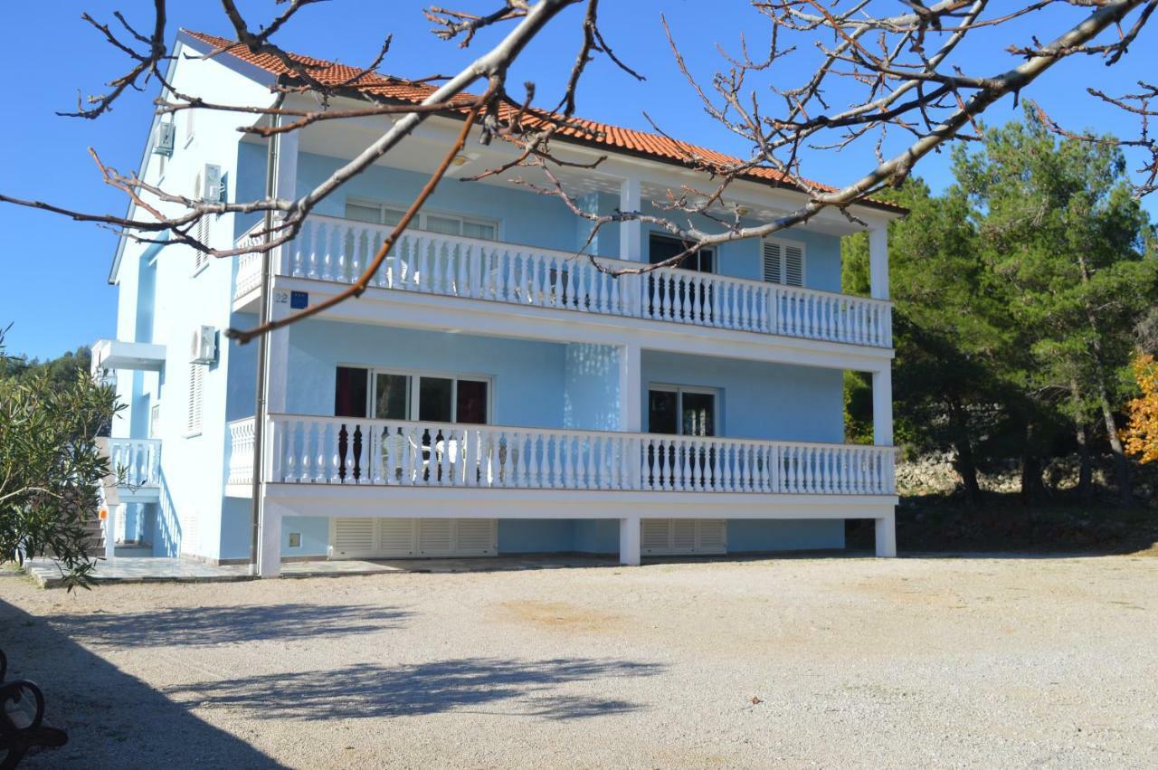 Apartments Charlie Krk Town Bagian luar foto